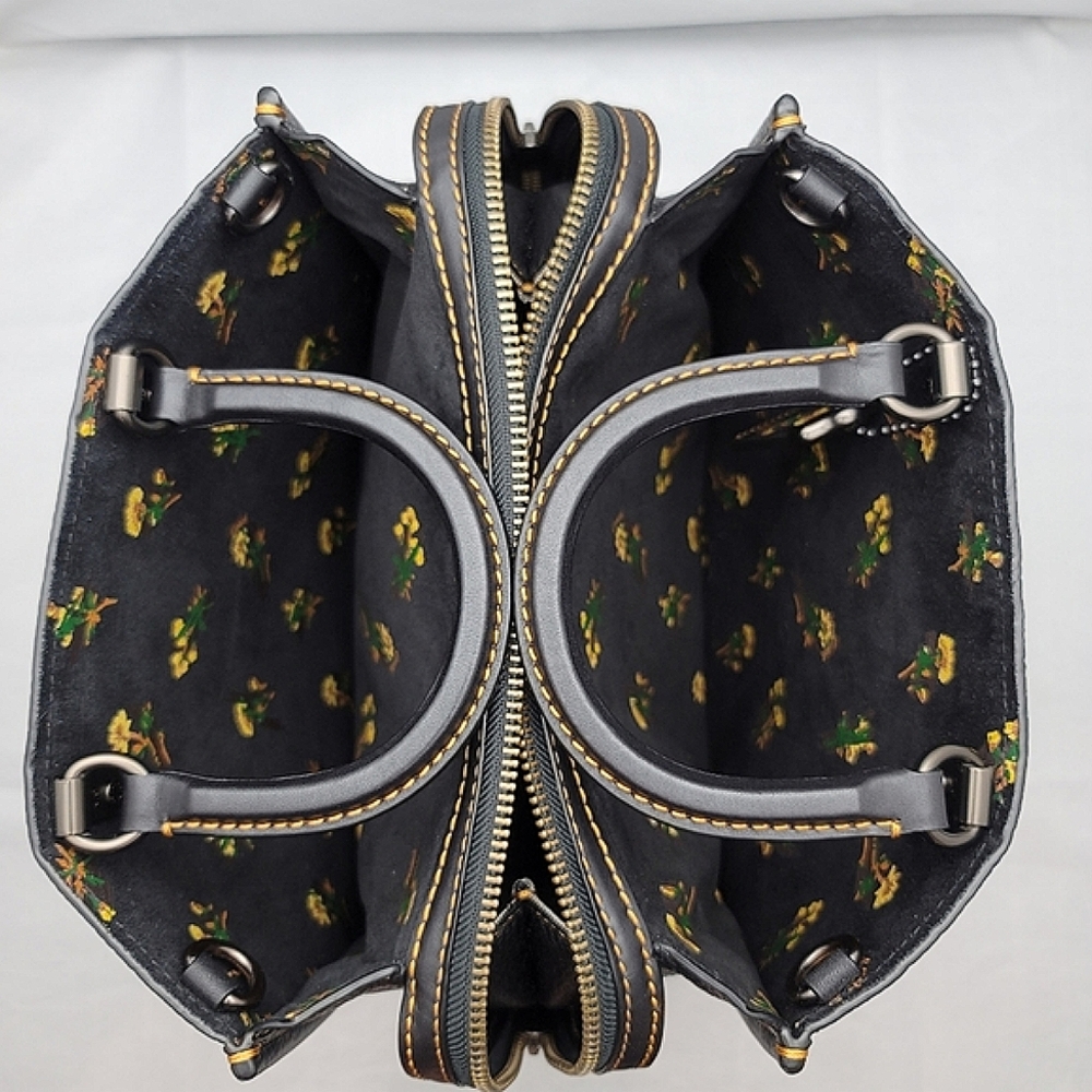Coach Pyramid Eye Rogue - Picture 3 of 16
